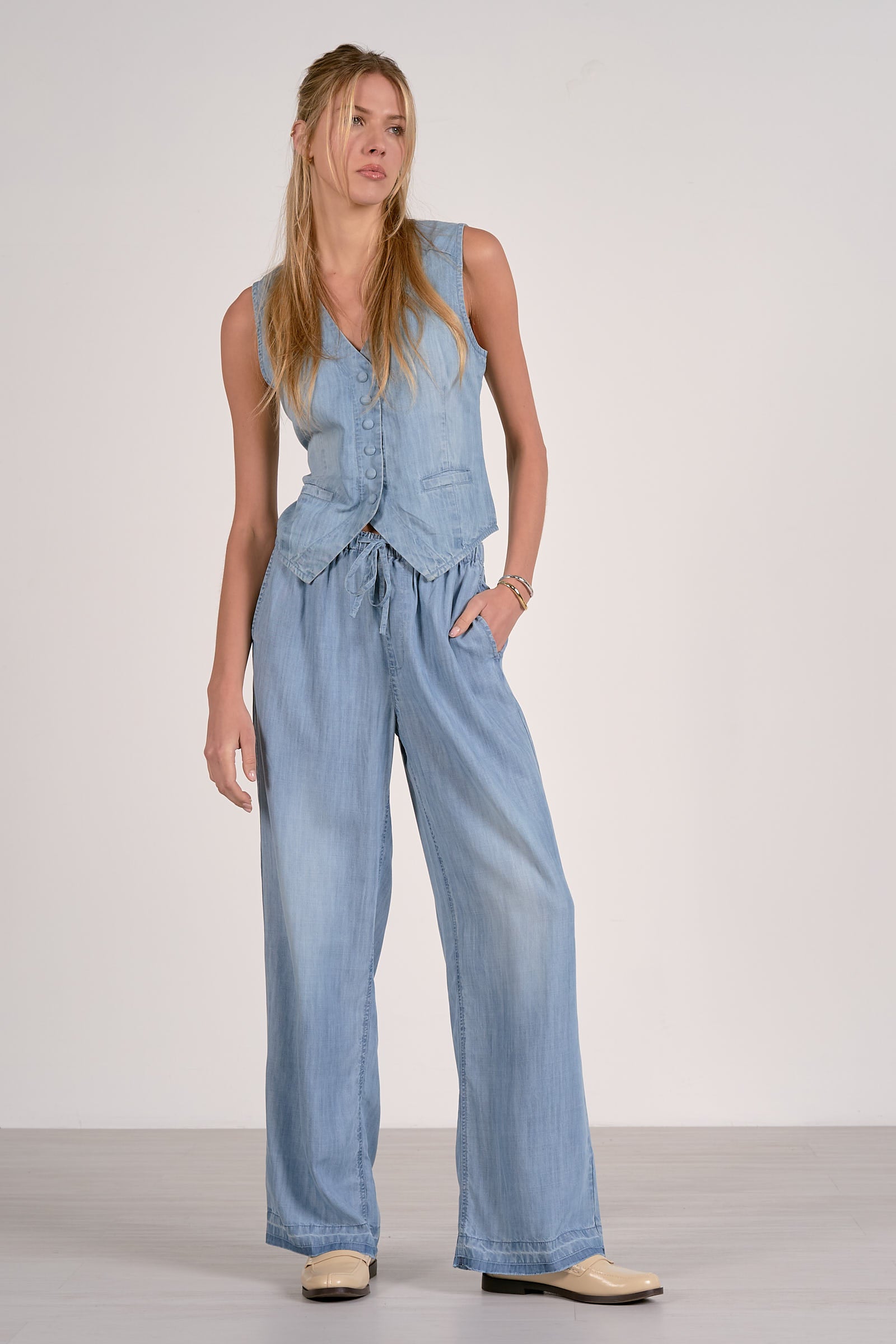 Elan Button Front Vest